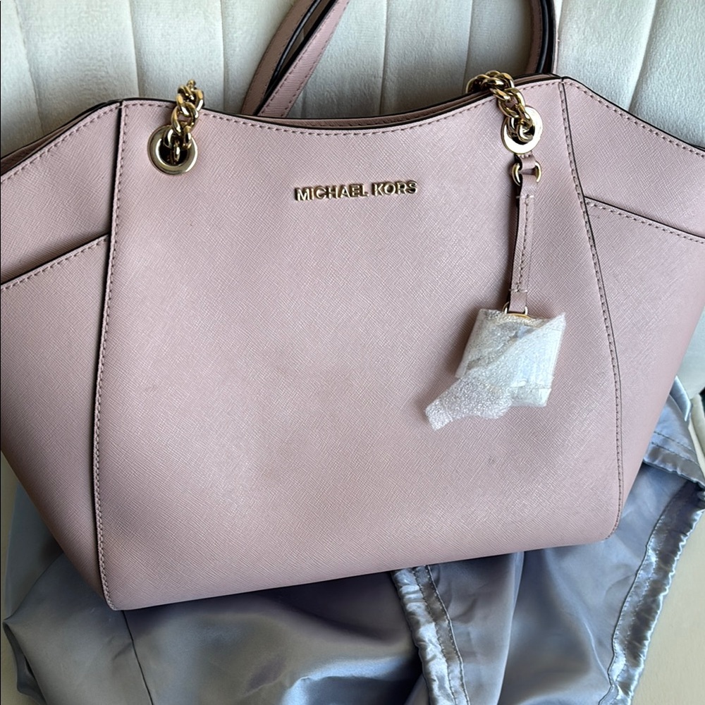 Michael Kors jet set travel Pink Shoulder Bag with Gold Hardware